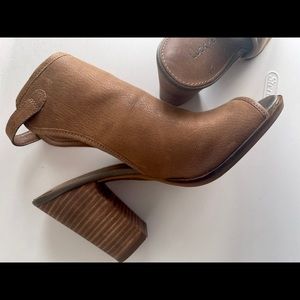 Lucky Brand chunky heel sandals sz 6.5